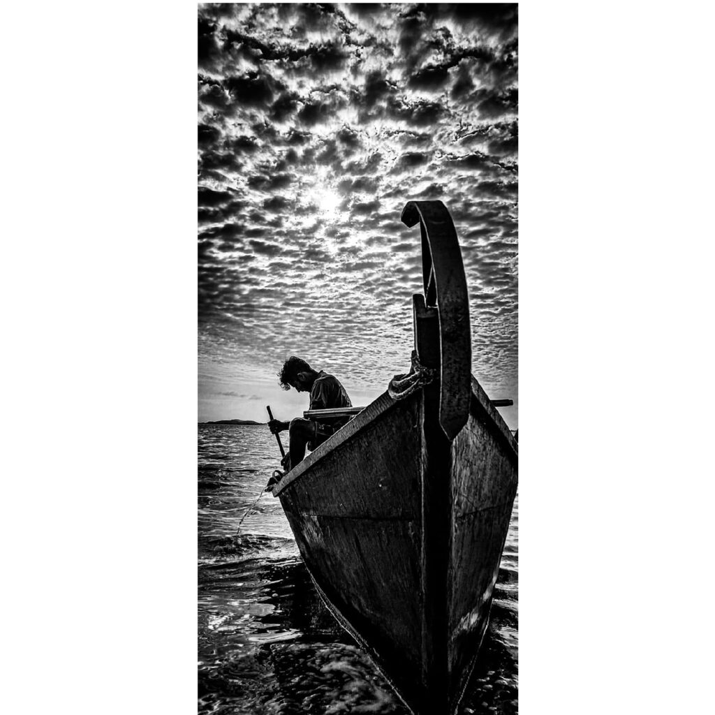 Raphael Paz. Tradicionais - Essência e Resistência da pesca artesanal